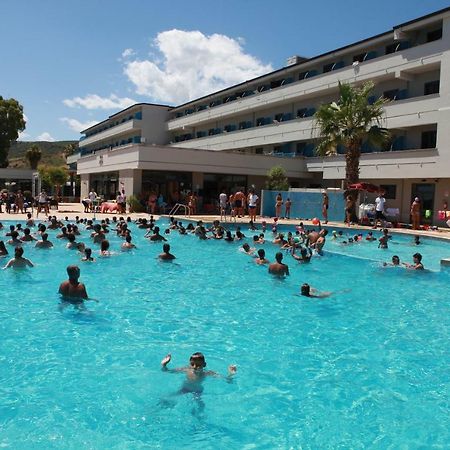 Club Esse Costa Dello Jonio Hotel Mandatoriccio Marina Bagian luar foto