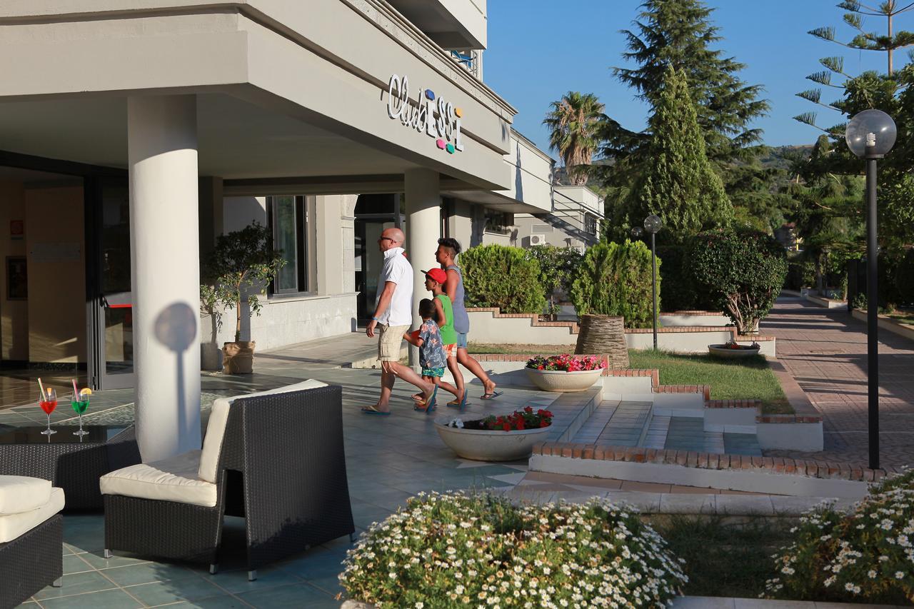 Club Esse Costa Dello Jonio Hotel Mandatoriccio Marina Bagian luar foto